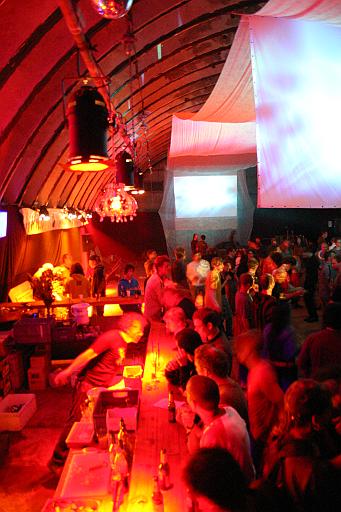 Chaos Communication Camp 2007, Flughafenmuseum Finowfurt : CCC-Camp-2007_IMG_481-8162 : half a hangar raving hax0rz