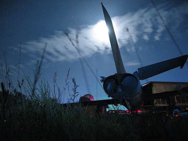 Chaos Communication Camp 2007, Flughafenmuseum Finowfurt : CCC-Camp_2007_IMG_479-7910 : full moon MIG