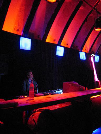 Chaos Communication Camp 2007, Flughafenmuseum Finowfurt : CCC-Camp_2007_IMG_479-7973 : DJ Zewski inside Art&Beauty shelter