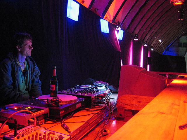 Chaos Communication Camp 2007, Flughafenmuseum Finowfurt : CCC-Camp_2007_IMG_479-7977 : DJ Zewski inside Art&Beauty shelter