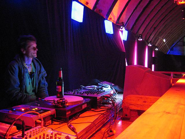 Chaos Communication Camp 2007, Flughafenmuseum Finowfurt : CCC-Camp_2007_IMG_479-7978 : DJ Zewski inside Art&Beauty shelter