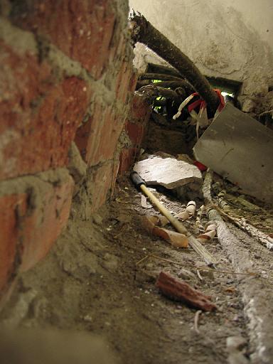 Chaos Communication Camp 2007, Flughafenmuseum Finowfurt : CCC-Camp_2007_IMG_480-8061 : on of these wires could once trigger 3rd world war