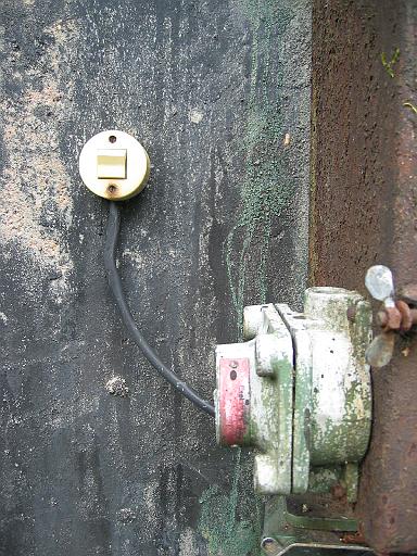 Chaos Communication Camp 2007, Flughafenmuseum Finowfurt : CCC-Camp_2007_IMG_480-8064 : electricity, GDR style