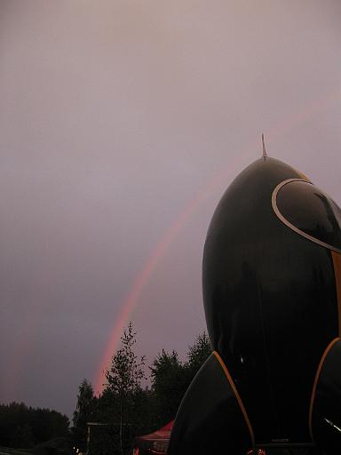 Chaos Communication Camp 2007, Flughafenmuseum Finowfurt : CCC-Camp_2007_IMG_480-8094 : rainbow rocket