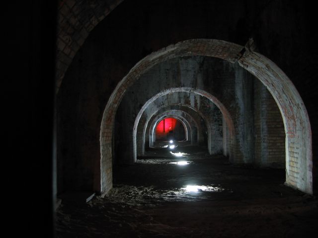 Berlin unter Tage:Im Wartungsgang des Nationaldenkmals f&uuml;r Kaiser Wilhelm I - Schlossplatz, Berlin : berliner_katakomben_IMG_468-6823 : 