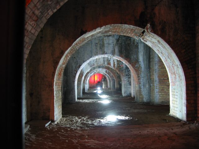 Berlin unter Tage:Im Wartungsgang des Nationaldenkmals f&uuml;r Kaiser Wilhelm I - Schlossplatz, Berlin : berliner_katakomben_IMG_468-6825 : 