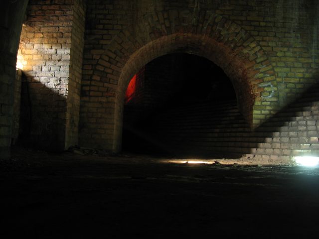 Berlin unter Tage:Im Wartungsgang des Nationaldenkmals f&uuml;r Kaiser Wilhelm I - Schlossplatz, Berlin : berliner_katakomben_IMG_468-6852 : 