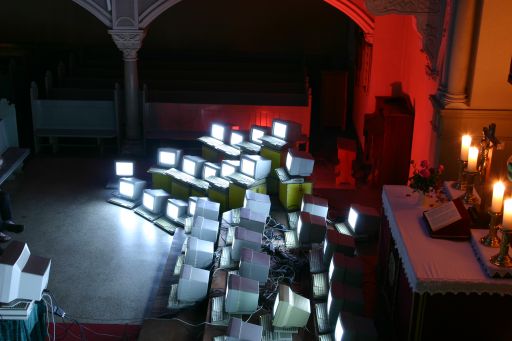 church of the 16th bit : IMG_0476 : pray!