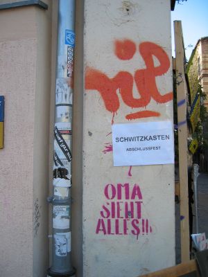 Berlin Street Art : berlin_street_art_IMG_411-1198 : Schoenhauser Allee  N52°32.16' E13°24.67' (WGS84)