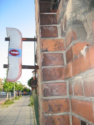 Berlin Street Art : streetart_alter_schlachthof__IMG_434-3459 : think