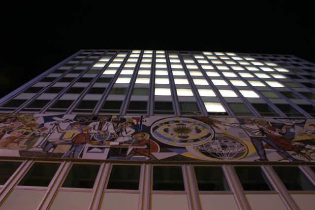 Blinken-Lite, binaere Hausbesetzung in 9 Stunden. : blinken_lite___IMG_413-1346 : Blinken Lite von unten