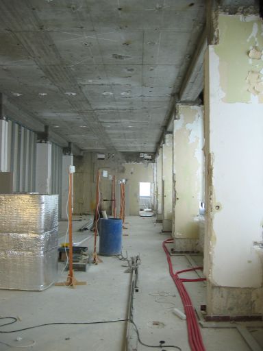 Blinkenlights Reloaded : IMG_6261 : a (somewhat) empty house