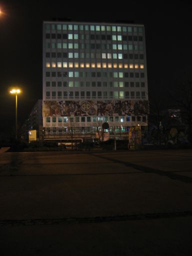 Blinkenlights Reloaded : IMG_6282 : First lights are on, yet still interfered by the 