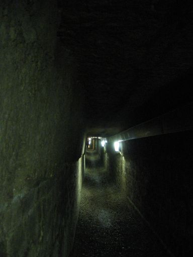 Les Catacombes de Paris : paris_catacombes_IMG_457-5776 : Rotated 90 degrees CW.