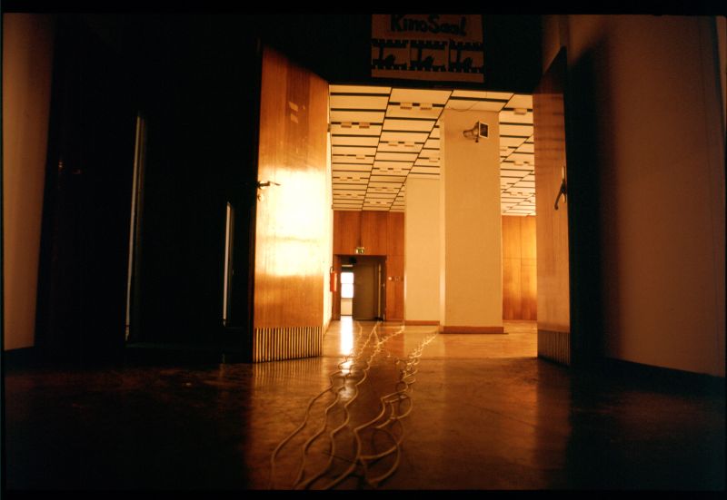 Blinkenlights, some photography. : Ohne-Titel-18 : Camera: Canon EOS 50e/Kodak  Elite Chrome 100 (Extra Color)