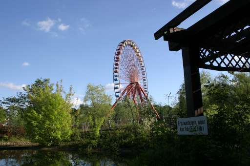 Objektbegehung: Vergn&uuml;gungspark Pl&auml;nterwald -Spreepark Berlin : IMG_0144_eos : noch mehr Riesenrad