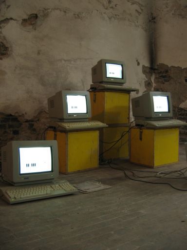 Jeremy Clarke - Computerorchester - Schlo&szlig; Lanke, August 2005 : schloss__lanke_IMG_455-5580 : 