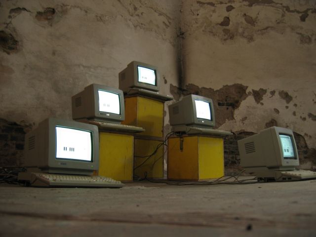 Jeremy Clarke - Computerorchester - Schlo&szlig; Lanke, August 2005 : schloss__lanke_IMG_455-5582 : 