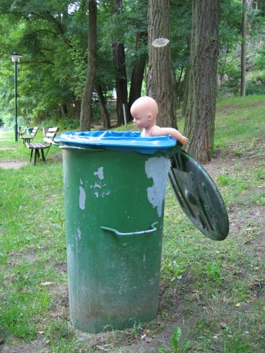 Jeremy Clarke - Computerorchester - Schlo&szlig; Lanke, August 2005 : schloss__lanke_IMG_456-5639 : Galerie Lanker Freikunst am Obersee