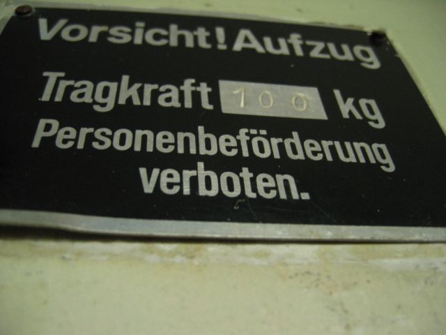 Jeremy Clarke - Computerorchester - Schlo&szlig; Lanke, August 2005 : schloss__lanke_IMG_456-5648 : Schlo&szlig; Lanke, Detail