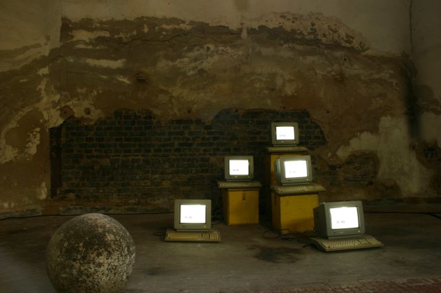 Jeremy Clarke - Computerorchester - Schlo&szlig; Lanke, August 2005 : schloss_lanke_IMG_455-5509 : 