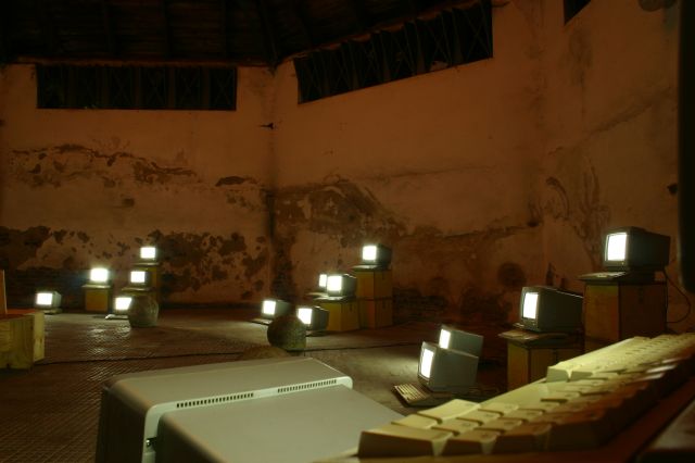 Jeremy Clarke - Computerorchester - Schlo&szlig; Lanke, August 2005 : schloss_lanke_IMG_455-5562 : 