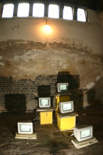 Jeremy Clarke - Computerorchester - Schlo&szlig; Lanke, August 2005 : schloss_lanke_IMG_455-5584 : 