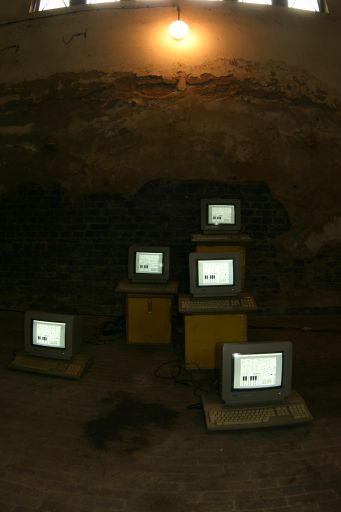 Jeremy Clarke - Computerorchester - Schlo&szlig; Lanke, August 2005 : schloss_lanke_IMG_455-5587 : 