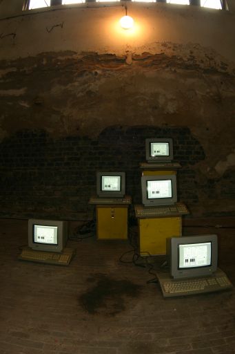 Jeremy Clarke - Computerorchester - Schlo&szlig; Lanke, August 2005 : schloss_lanke_IMG_455-5588 : 