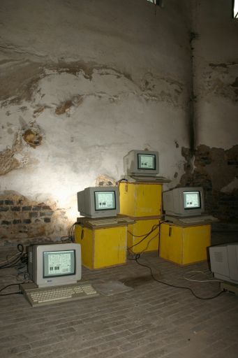 Jeremy Clarke - Computerorchester - Schlo&szlig; Lanke, August 2005 : schloss_lanke_IMG_456-5607 : 