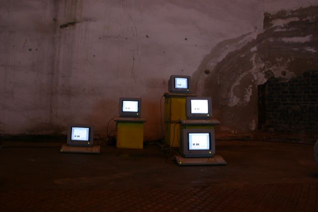 Jeremy Clarke - Computerorchester - Schlo&szlig; Lanke, August 2005 : schloss_lanke_IMG_456-5642 : 