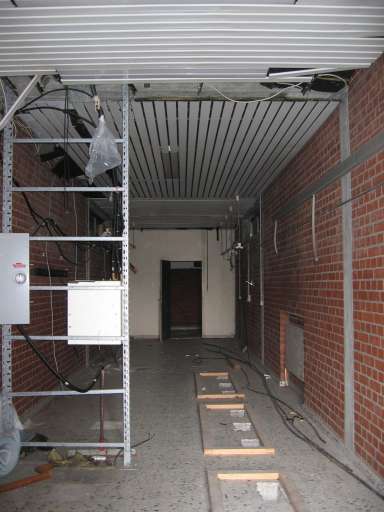 NSA Field Station Teufelsberg,  2004 : IMG_8823 : equipment everywhere