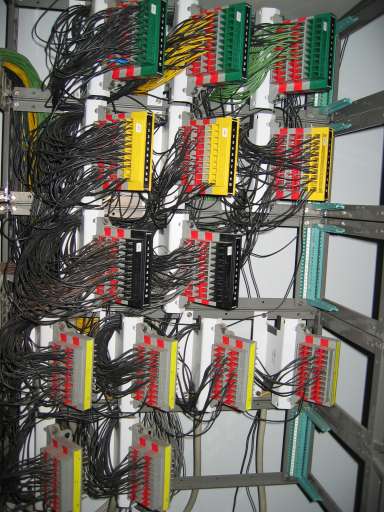 NSA Field Station Teufelsberg,  2004 : IMG_8846 : some serious patches