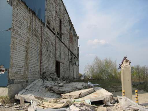 NSA Field Station Teufelsberg,  2004 : IMG_8863 : basically the only thing happened regarding the Teufelsberg Hotel/Apartment project. former - Teil C - of building 1475
