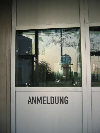 NSA Field Station Teufelsberg,  2004 : IMG_9612 : I only wonder why the reception is labeled in german ....