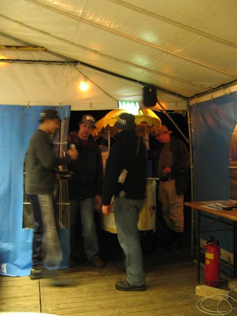 What the Hack, Netherlands, 2005  : wh4t_the_h4ck_IMG_453-5395 : free icecream for the POC