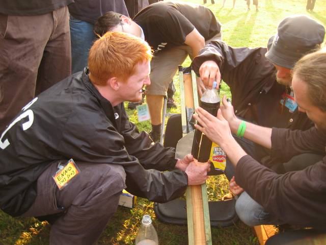 What the Hack, Netherlands, 2005  : what_the__hack_2005_IMG_452-5300 : this IS rocket science