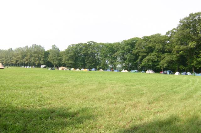 What the Hack, Netherlands, 2005  : what_the_hack_2005_IMG_448-4807 : crew camping