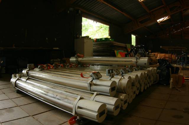 What the Hack, Netherlands, 2005  : what_the_hack_2005_IMG_448-4818 : inside the barn