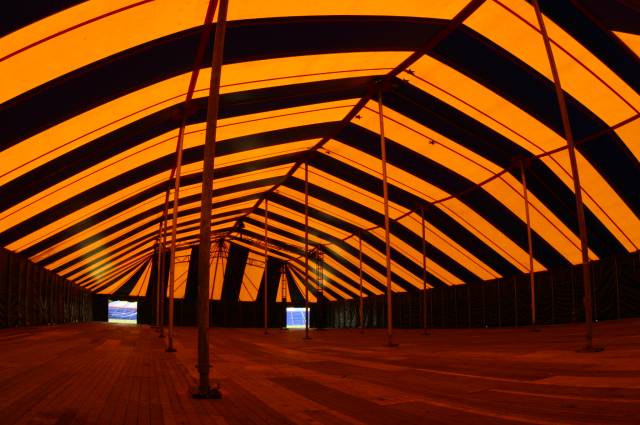 What the Hack, Netherlands, 2005  : what_the_hack_2005_IMG_448-4836 : inside tent 2