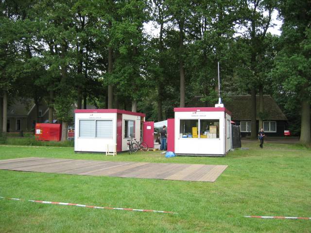 What the Hack, Netherlands, 2005  : what_the_hack_IMG_448-4824 : noc (not our concern)