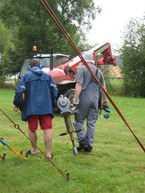 What the Hack, Netherlands, 2005  : what_the_hack_IMG_448-4828 : ... and reinserting them into the soil