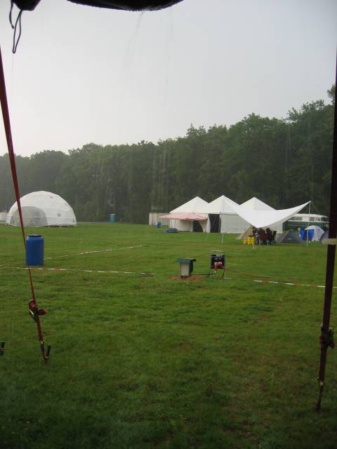 What the Hack, Netherlands, 2005  : what_the_hack_IMG_448-4844 : some water from above