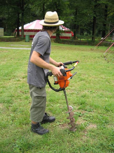 What the Hack, Netherlands, 2005  : what_the_hack_IMG_449-4912 : soildrilling maniac