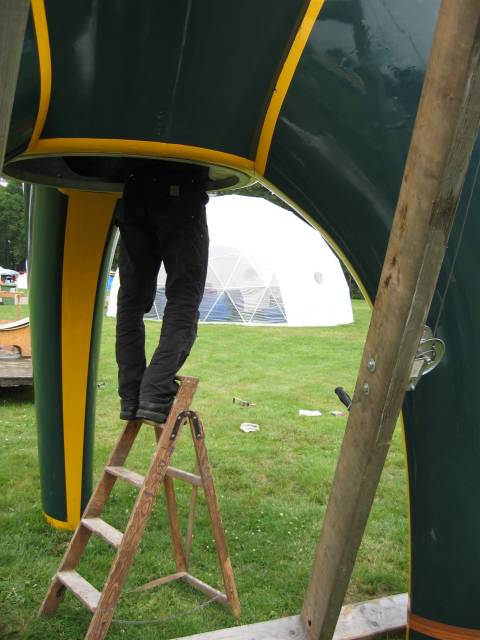 What the Hack, Netherlands, 2005  : what_the_hack_IMG_449-4919 : 5 legs