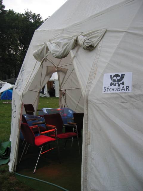 What the Hack, Netherlands, 2005  : what_the_hack_IMG_450-5063 : $fooBar